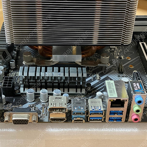 AMD 3600, 16G램, B450보드, 트리니티쿨러 반본체 업글로 저렴하게 판매합니다
