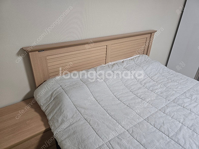 보루네오 침대,협탁,서랍장--3