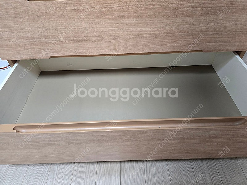 보루네오 침대,협탁,서랍장--9