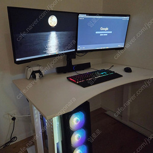 루나랩 게이밍책상 화이트 테이블 1200+피씨홀더+듀얼모니터암 (+오디세이 G32A 27인치 듀얼모니터)