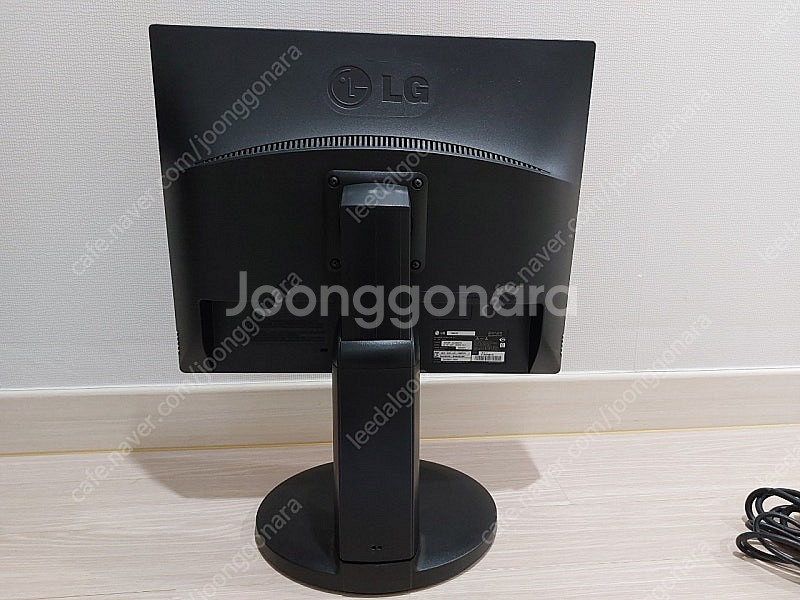 lg 19mb35p 19인치 5:4비율 ips 모니터....--4