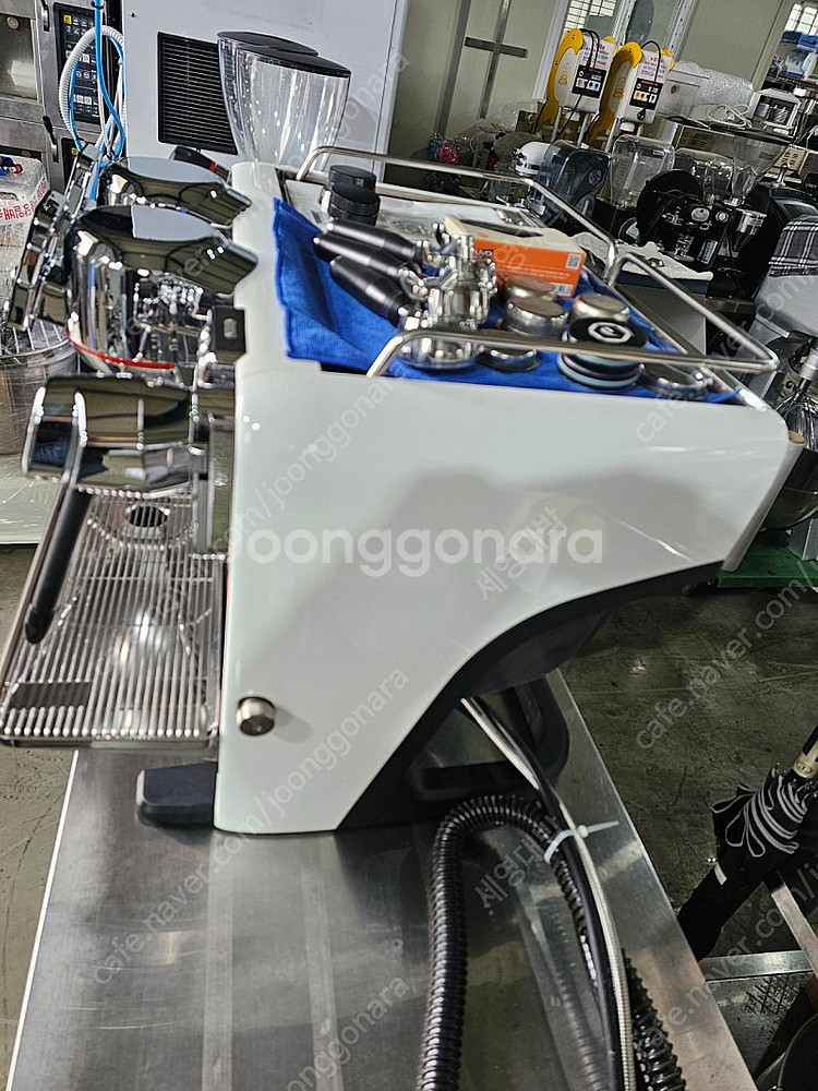 라심발리 M200 GT1 버전 독립보일러 2구 커피머신...--6