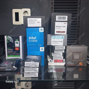 [판매]AMD 9950X3D 9800X3D 7800X3D 7500F 인텔 265K 14600KF 14400F 미개봉 부산