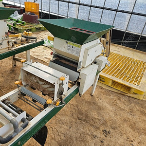 야자키 일괄파종기 판매합니다