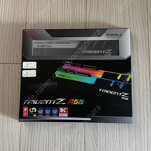 지스킬 DDR4 3200 CL14 Trident Z RGB 8GBX 2EA 2세트 판매합니다