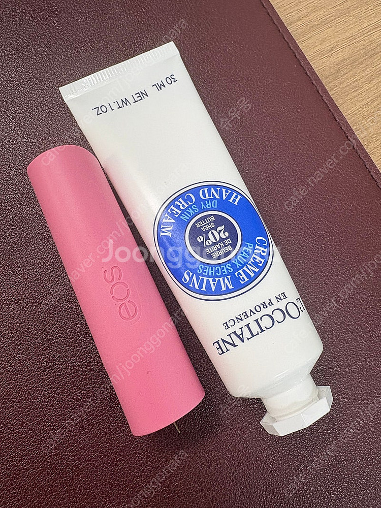 록시땅 드라이스킨 핸드크림 30ml + eos립밤--0
