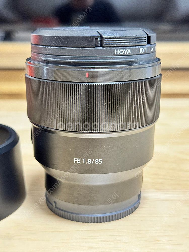 소니 FE 85mm F1.8--4