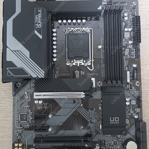 GIGABYTE Z790 UD 팝니다