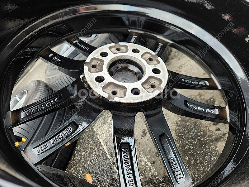 [판매] BMW 662M 18인치 G바디 순정 휠타이어 세트 팝니다.--6