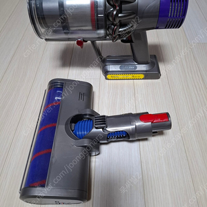 다이슨 V10 본체