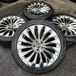 [판매] 제네시스 EQ900 19인치 순정휠 타이어 세트 팝니다 245 45 19 275 40 19