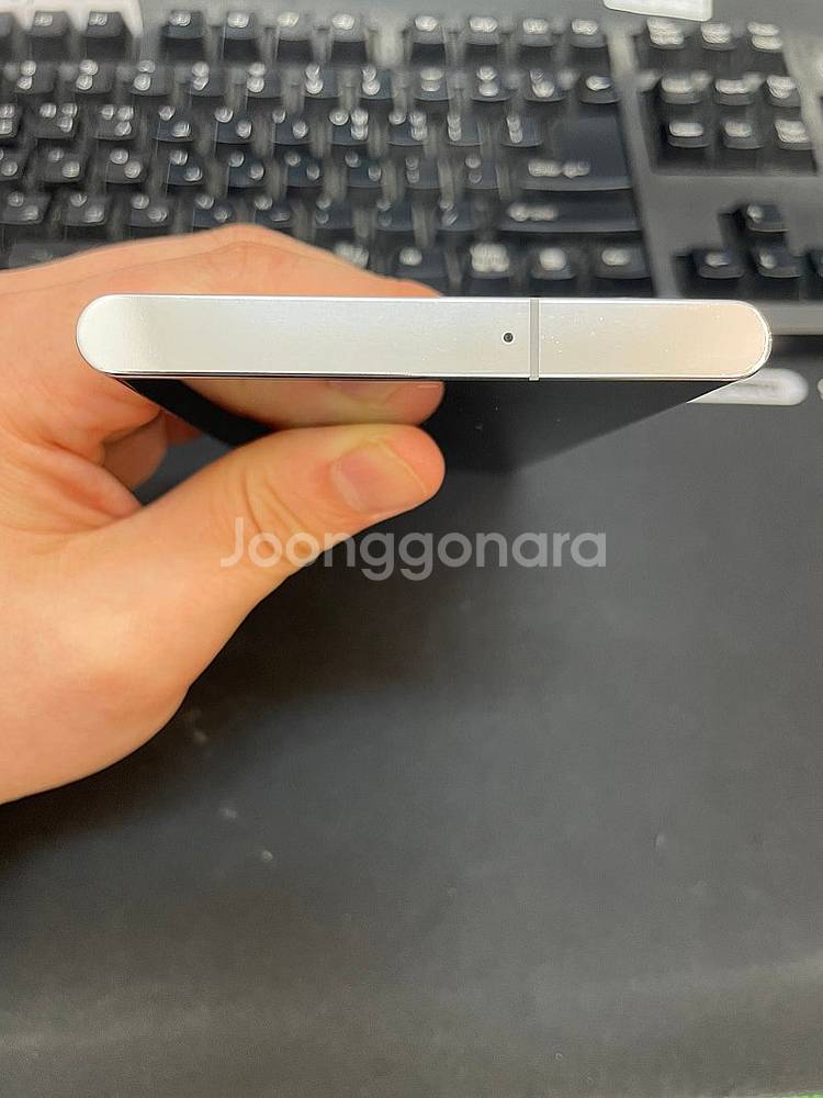 갤럭시S22울트라 화이트 256GB 무잔상 상태좋은 중...--3