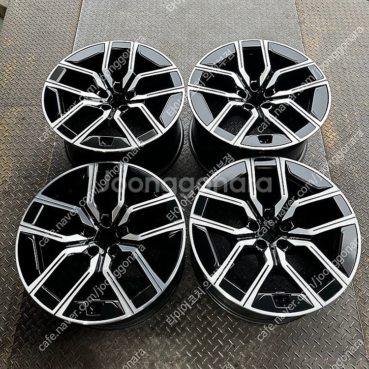 20인치 BMW G70 I7 907M 블랙폴리쉬 순정휠...--0