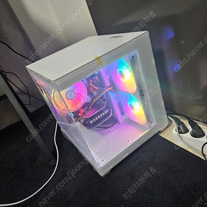 RTX 4060 화이트 32인치 200hz 모니터 게이밍모니터