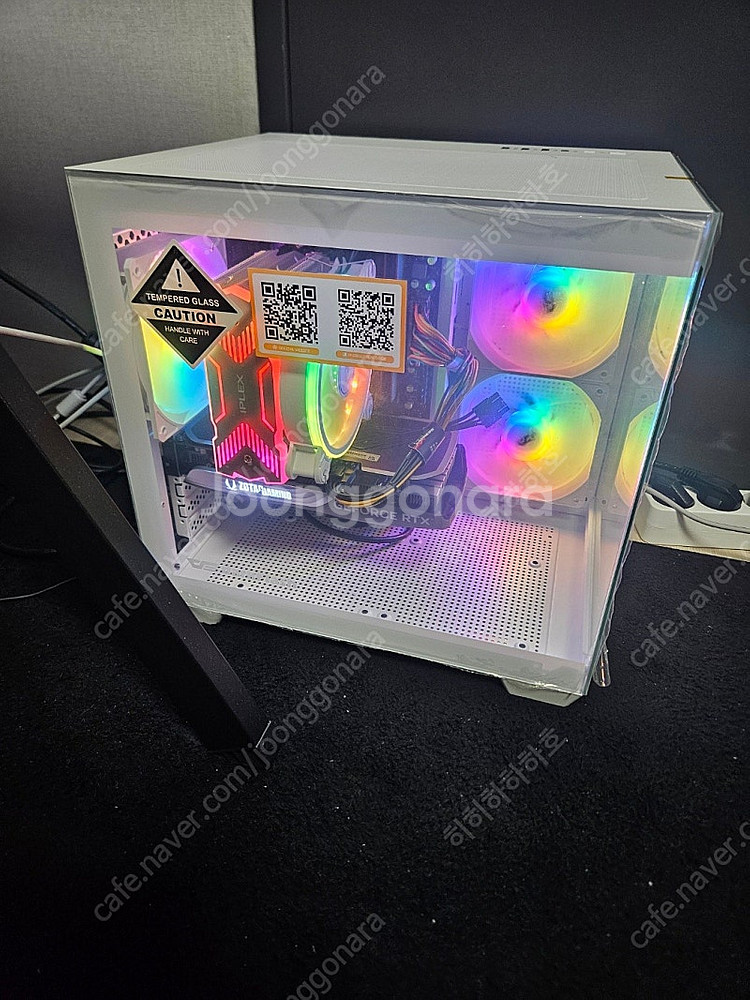 RTX 4060 화이트 32인치 200hz 모니터 게이...--1