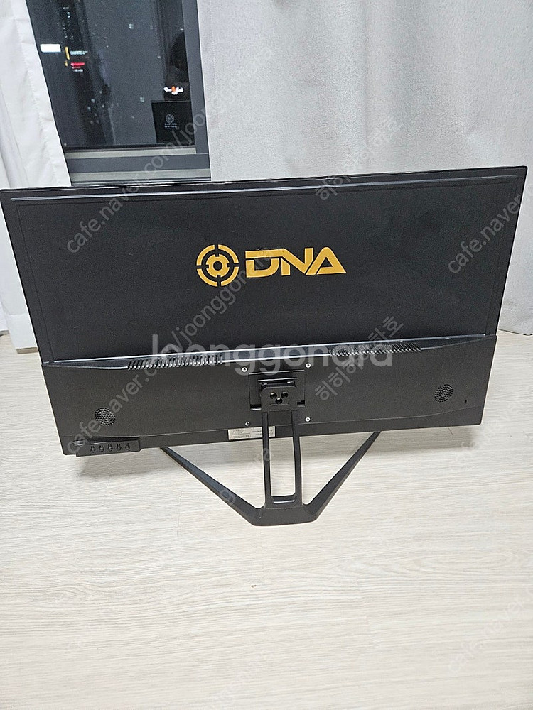 RTX 4060 화이트 32인치 200hz 모니터 게이...--4