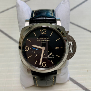 파네라이 루미노르 GMT 44mm pam01321