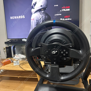 T300 RS 레이싱휠 TH8A 쉬프터 판매합니다