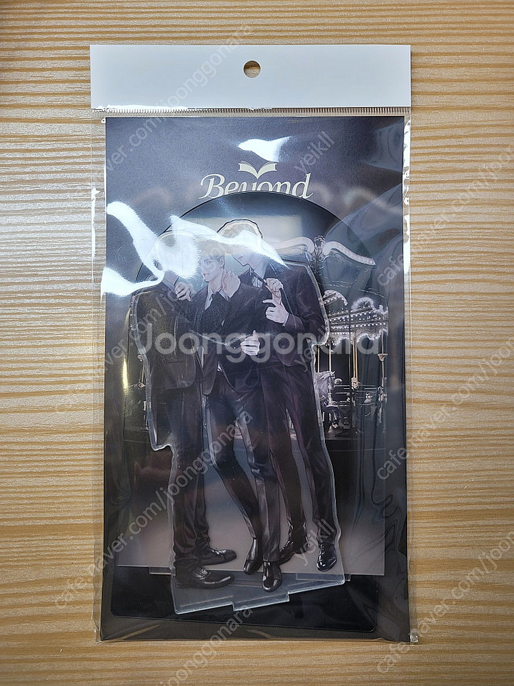 미개봉 불우한 삶 모펀 콜라보 카페 굿즈 아크릴 스탠드--0
