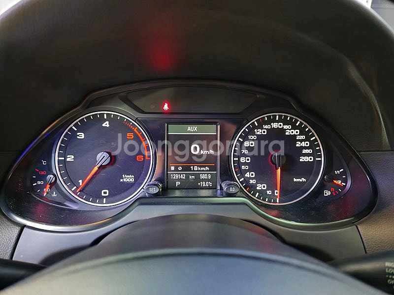 아우디 Q5 2.0TDi 콰트로 다이나믹 2012--9