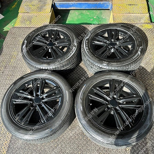 17인치 BMW 220I 유광블랙 중고휠타이어 1대분(코란도C 가능) PCD112
