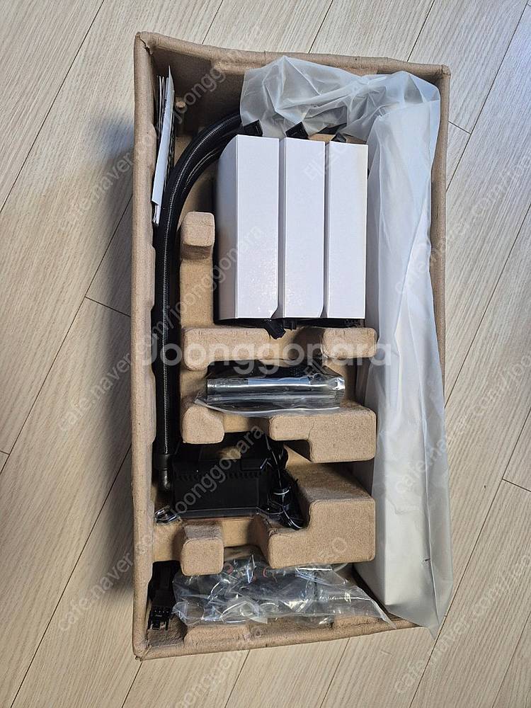Glacier One 360 T30 Gen2 3열 수냉--1