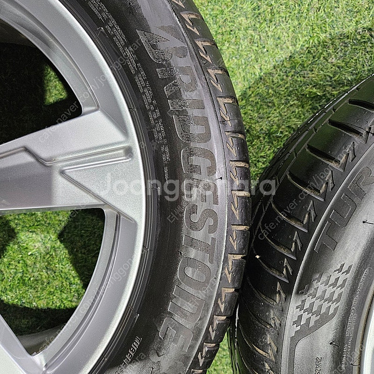 아우디 A6 C8 18인치 중고 순정 휠타이어 225 ...--5