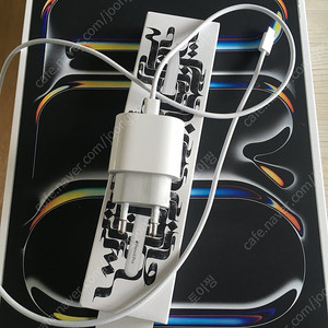 아이패드 13 M4 256GB wifi 거의새것