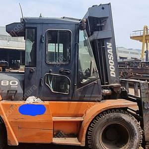 두산8톤 지게차