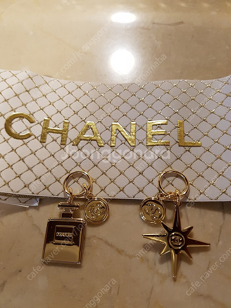 샤넬 (향수참,별참) 참 키링 펜턴트--0