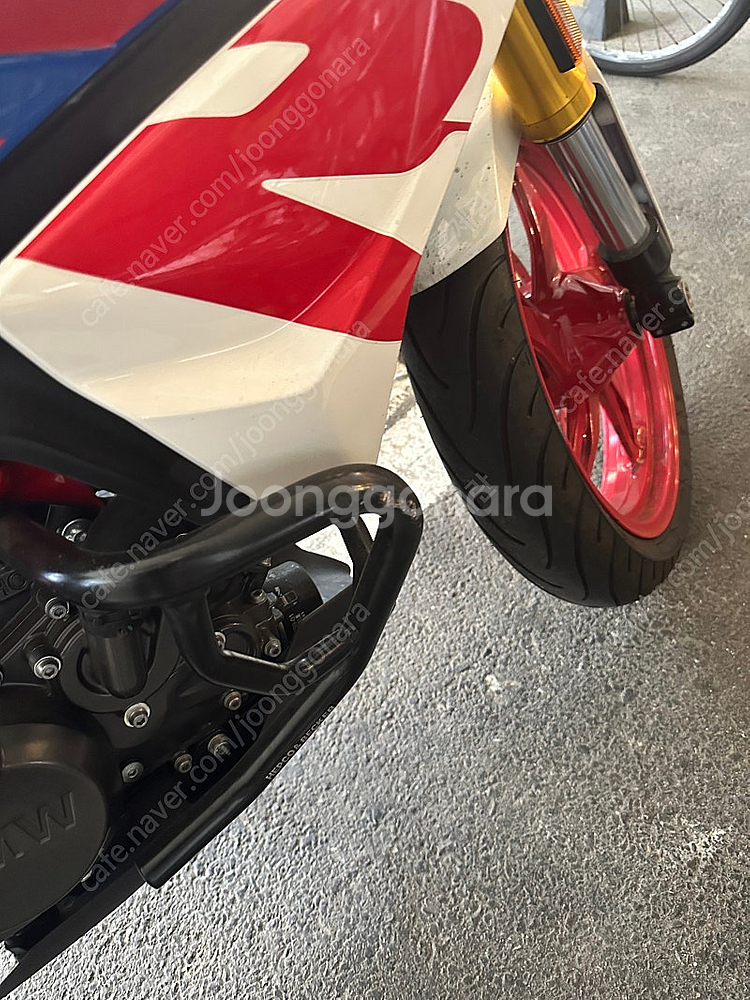 2024 BMW G310R--5