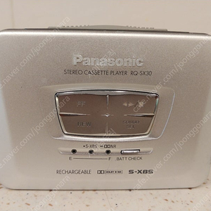파나소닉(RQ-SX30)-5 워크맨(카세트 플레이어) 판매합니다.