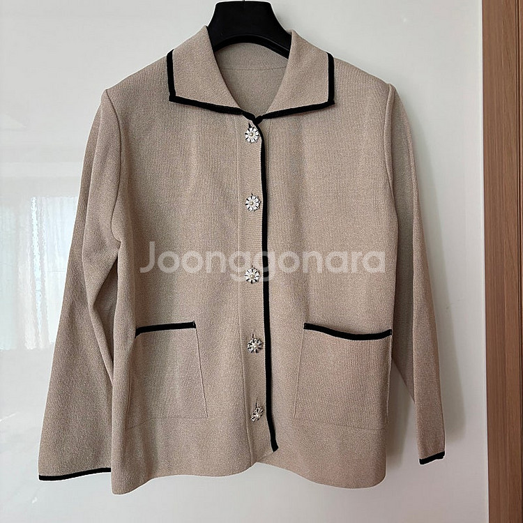 썸머 쿨 가디건 카라 니트 자켓 진주 쥬얼 보석단추 융디닷컴 타임마인스탈--0