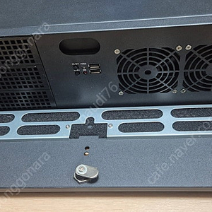 3U 서버, 제온 E5-2680 v4 (Xeon) x 2개 (듀얼 CPU), ASUS 서버보드 Z10PA-D8. 삼성 128GB ECC 메모리
