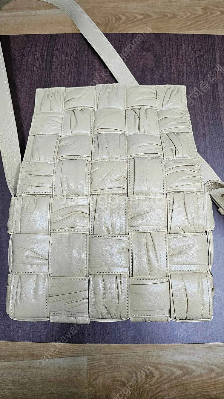 보테가베네타 플리세 인트레치아토 카세트 크로스백--3