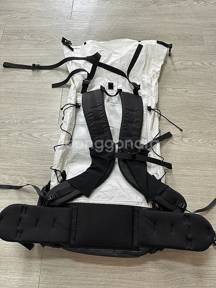 라이트AF 울트라 40L 커브 풀 서스펜션--1