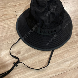 엄브로 버킷 블랙 팝니다.