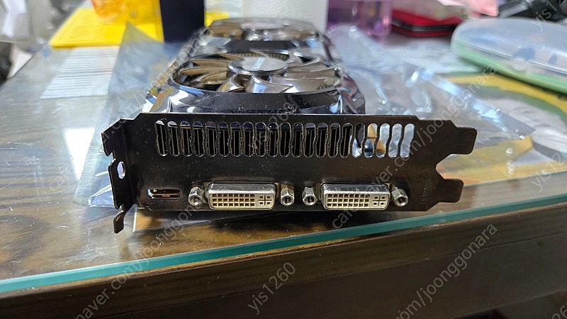 그래픽카드 GTX560 Ti 이미지