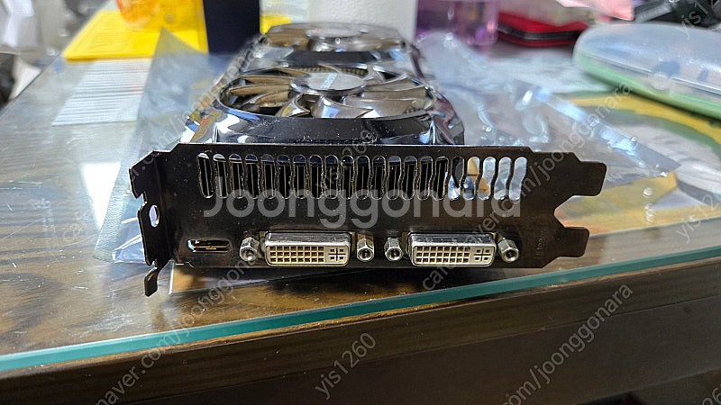 그래픽카드 GTX560 Ti--1