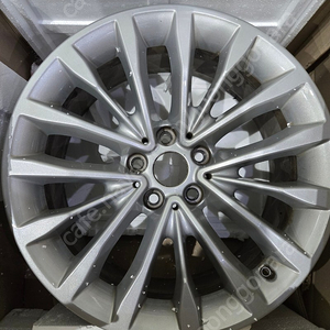 bmw g30 520 휠 1짝 싸게팝니다