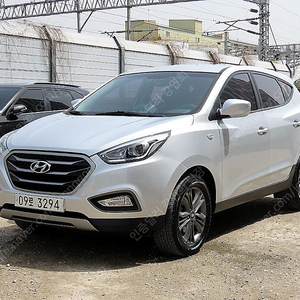 투싼 중고 투싼 중고가격 투싼 중고차 은색 2015년식 디젤(E-VGT)4WD 스마트 수원중고차