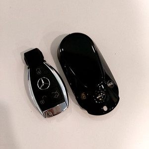 벤츠 CLA45 AMG 2019년식 LCD 액정 스마트키 개조 + AMG 엠블럼 커스터마이징