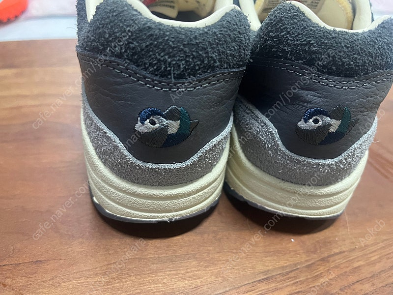 나이키 카시나 에어맥스 원앙 245MM--2