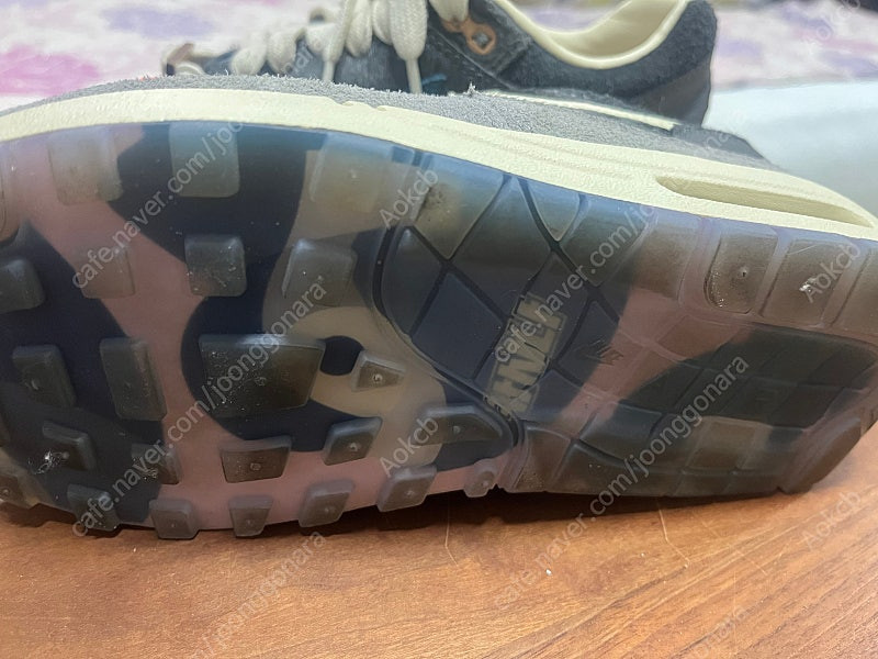 나이키 카시나 에어맥스 원앙 245MM--4