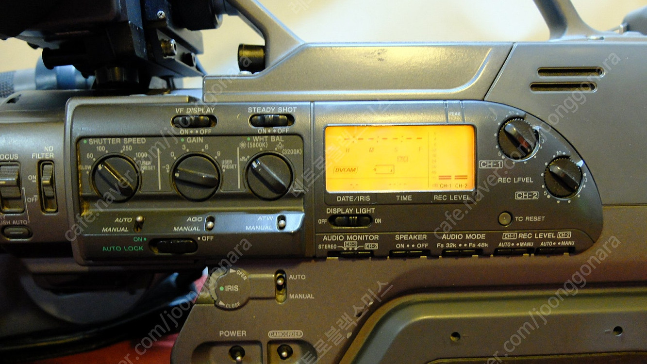 소니 방송용 카메라 소니 DSR-200A 3CCD 카메라 촬영장비 카페 인테리어 비디오 카메라 촬영소품 비디오카메라--2