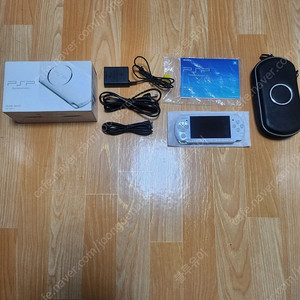 psp 3005 정발 화이트 박스셋 팝니다
