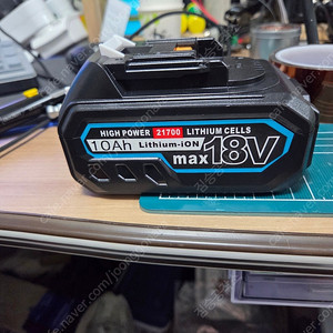 마끼다 호환 18V, 20V 10암페어 배터리 팝니다.