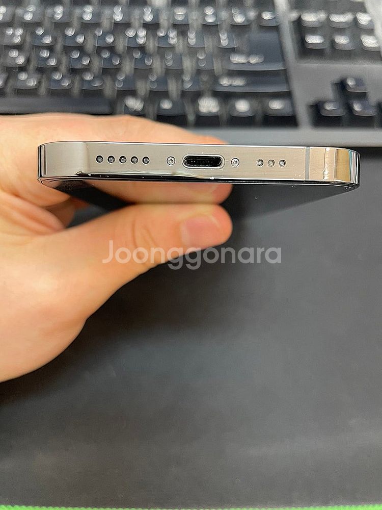 아이폰12프로 블랙 256GB 가성비좋은 중고30만팝니...--5