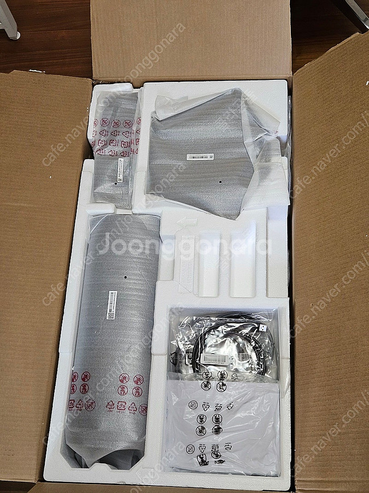 LG 울트라기어 27G850A 판매합니다!--3