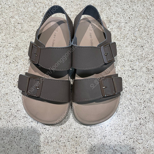 뉴발란스 키즈 벨크로 샌들